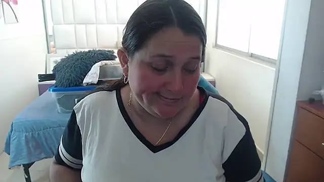 Kerly Doll online show from 05.25.26