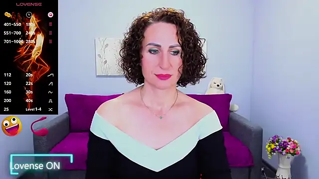 Nia Smithh online show from 11.13.25