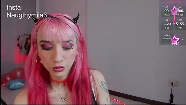 Sky dominika  online show from 11.18.25