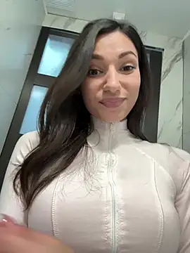 Snapshot of _MiaQueen_ chatting on 02.04.26 MiaQueen online show from 02.04.26