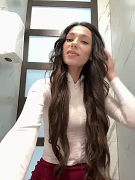 Snapshot of _MiaQueen_ chatting on 02.15.26 MiaQueen online show from 02.15.26