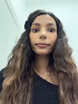  MiaQueen  online show from 08.05.26