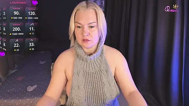 YolandaKiss online show from 04.28.26