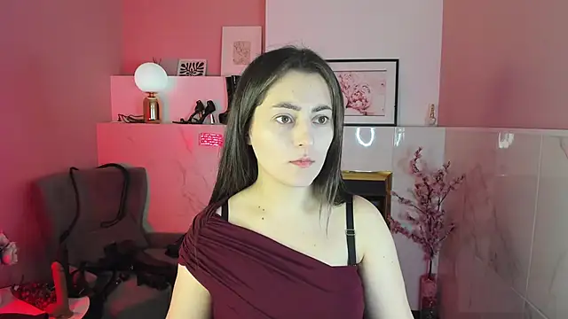 Snapshot of KylieMellow chatting on 10.08.25 KylieMellow online show from 10.08.25