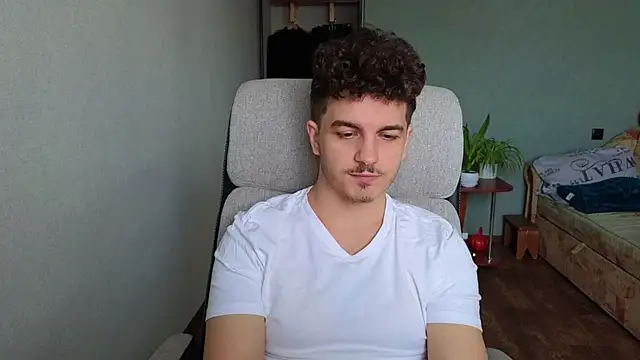 Remy Miles online show from 12.05.25