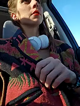 KittyWhispers online show from 01.15.25