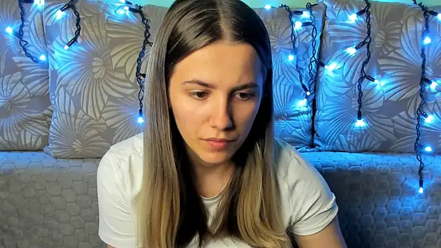 MaggieCake online show from 10.23.25