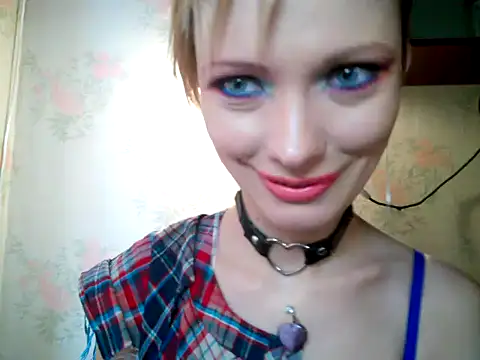 Snapshot of WildMissNiks chatting on 01.26.25 WildMissNiks online show from 01.26.25