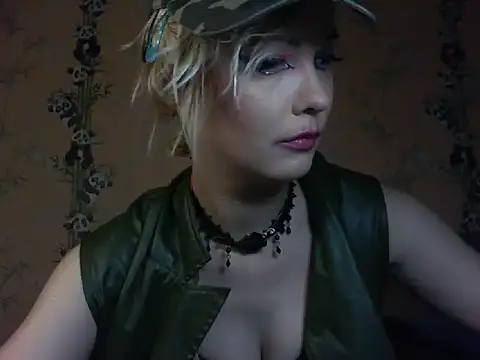 WildMissNiks online show from 03.05.26