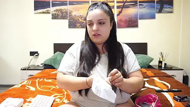 Snapshot of adelline chatting on 02.22.25 adelline online show from 02.22.25