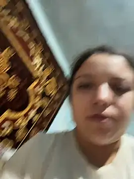 Snapshot of adelline chatting on 10.14.25 adelline online show from 10.14.25