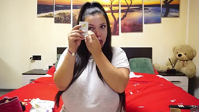 Snapshot of adelline chatting on 11.09.25 adelline online show from 11.09.25