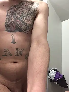 Snapshot of 69RIPsta69 chatting on 01.28.25 69RIPsta69 online show from 01.28.25