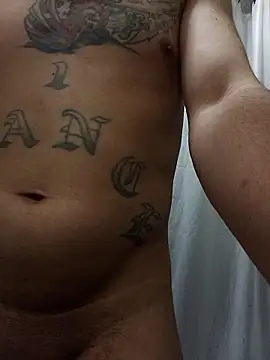 Snapshot of 69RIPsta69 chatting on 11.26.25 69RIPsta69 online show from 11.26.25