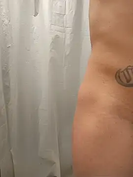 Snapshot of 69RIPsta69 chatting on 12.19.25 69RIPsta69 online show from 12.19.25