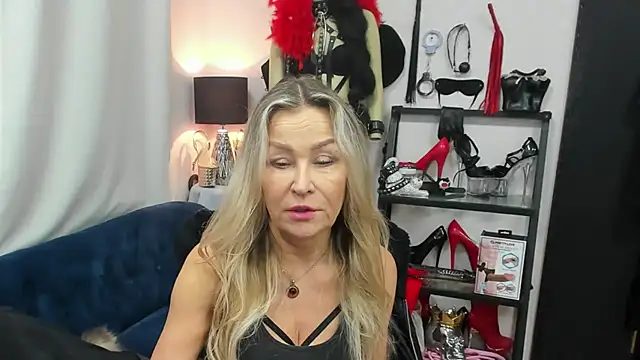 crystaLUX online show from 11.17.25