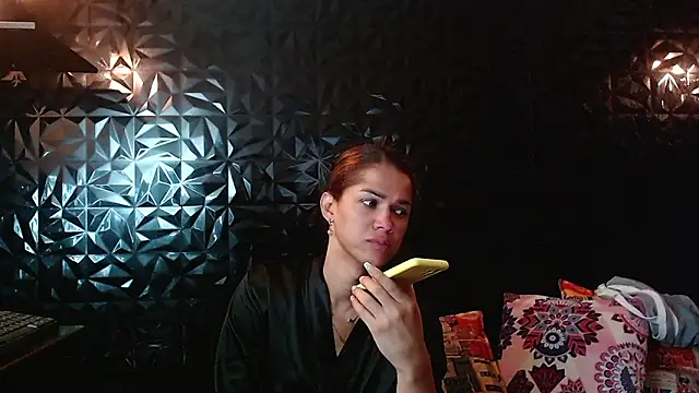 Snapshot of PINK__LOLA1 chatting on 02.25.26 PINK LOLA1 online show from 02.25.26