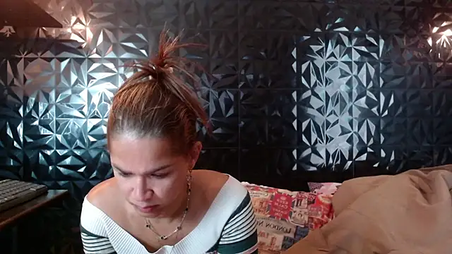 Snapshot of PINK__LOLA1 chatting on 02.27.26 PINK LOLA1 online show from 02.27.26