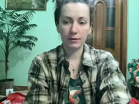 Snapshot of AngelTough20 chatting on 04.12.26 AngelTough20 online show from 04.12.26