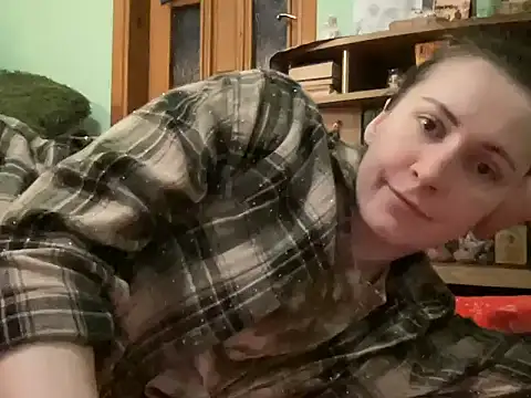 Snapshot of AngelTough20 chatting on 05.18.26 AngelTough20 online show from 05.18.26