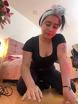 KallyMyller1 online show from 02.18.25