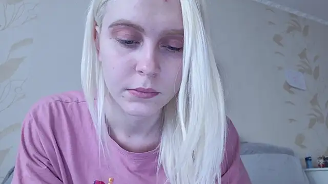 Evelyn rabbit online show from 03.11.25