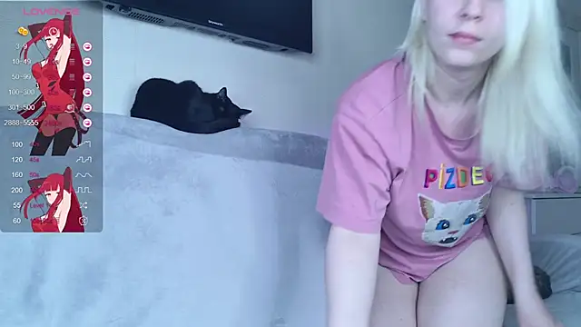 Evelyn rabbit online show from 03.19.25