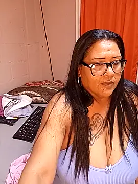 Snapshot of boobynatz chatting on 11.07.25 boobynatz online show from 11.07.25