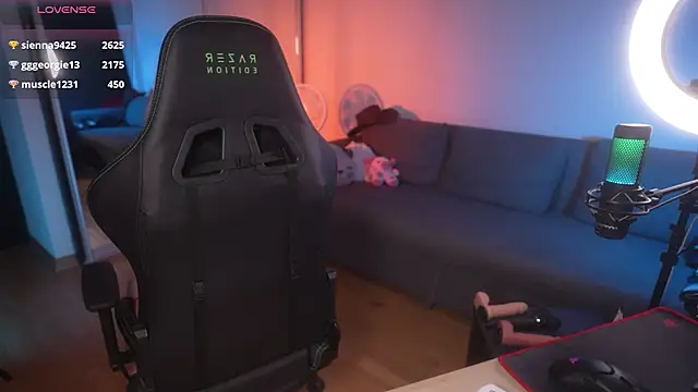 Snapshot of Emberella_ chatting on 12.06.24 Emberella online show from 12.06.24