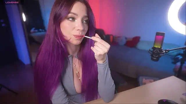 Snapshot of Emberella_ chatting on 03.05.25 Emberella online show from 03.05.25