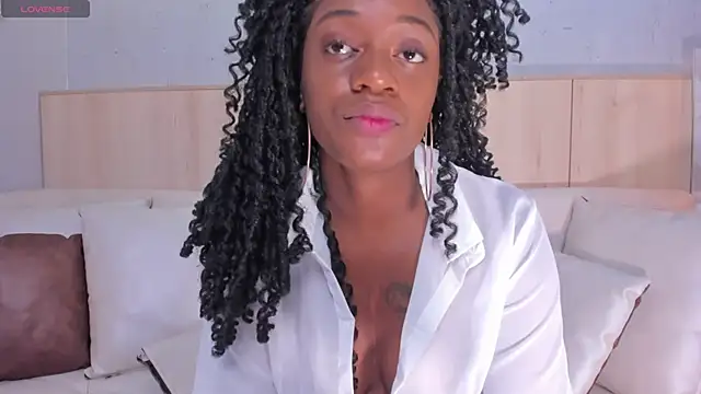 Snapshot of maryevans_ chatting on 01.22.25 maryevans online show from 01.22.25