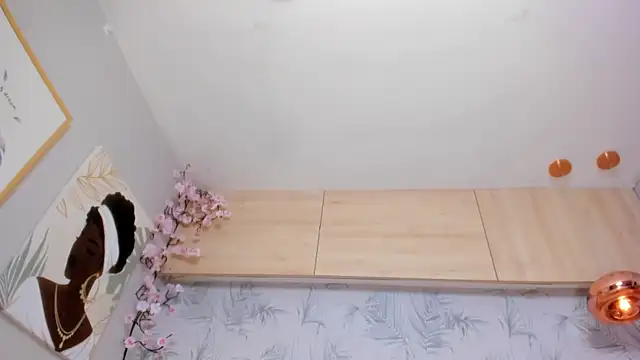 Snapshot of maryevans_ chatting on 10.02.25 maryevans online show from 10.02.25