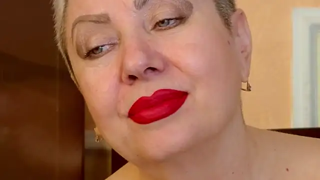 LadyPosh online show from 10.23.25