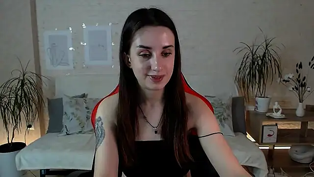 Snapshot of FranceskoJones chatting on 11.08.25 FranceskoJones online show from 11.08.25