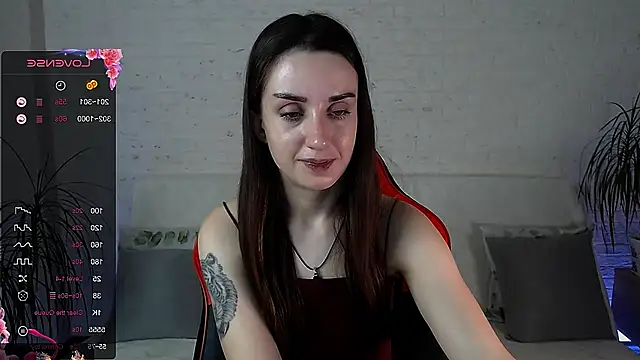 Snapshot of FranceskoJones chatting on 11.27.25 FranceskoJones online show from 11.27.25