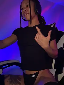 thebrattygoddess online show from 12.10.24