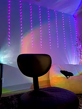 thebrattygoddess online show from 10.18.25