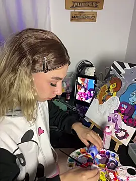 Snapshot of Littlebunny21 chatting on 12.06.24 Littlebunny21 online show from 12.06.24