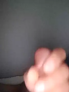 Snapshot of Ozcan344 chatting on 11.25.25 Ozcan344 online show from 11.25.25