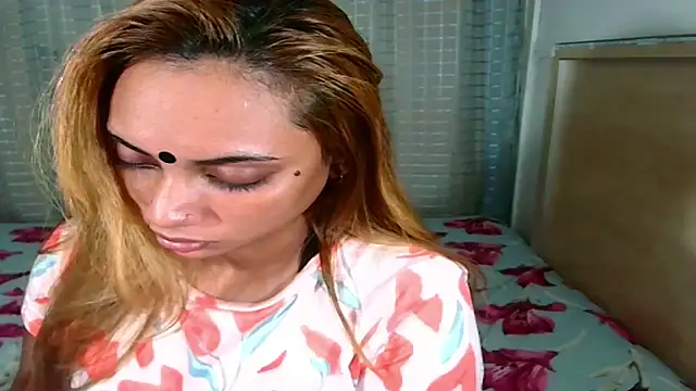 Snapshot of sexyindianchic chatting on 09.16.25 sexyindianchic online show from 09.16.25