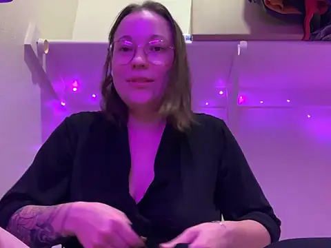  minikui  online show from 10.17.25
