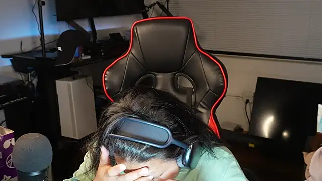 Bubbleliyah online show from 02.02.25