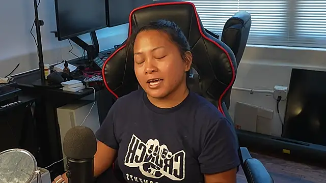 Bubbleliyah online show from 02.24.25