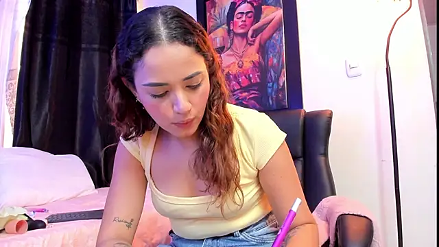 KimberlySaen online show from 04.15.26