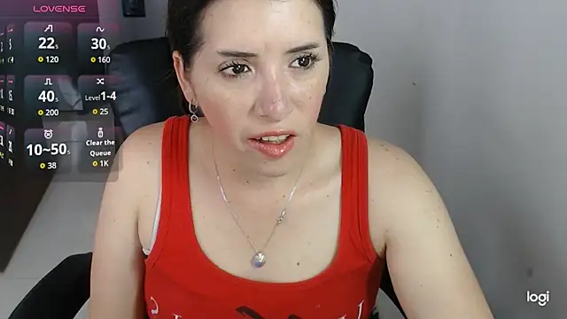 spicey latina online show from 04.10.26