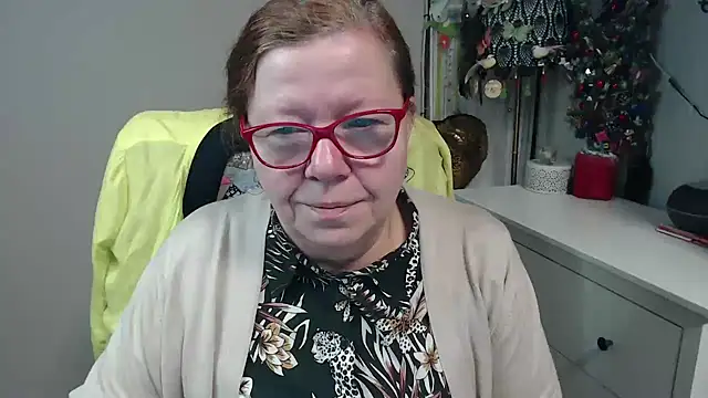 Adelewildx online show from 12.19.25