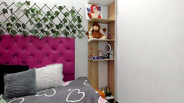 BellaBellosinia online show from 01.10.26