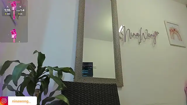 NinaWong online show from 04.06.26