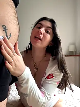 Snapshot of couplepenetration chatting on 11.14.25 couplepenetration online show from 11.14.25