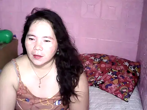 hotpusie 4u online show from 09.23.25